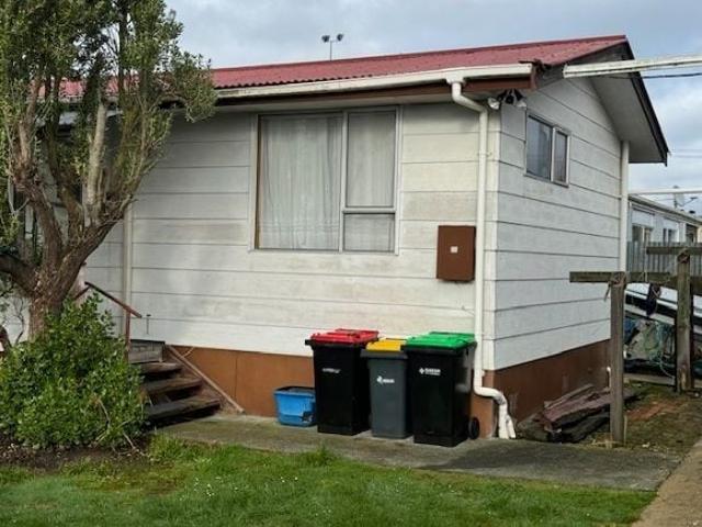 House for rent in Otakou