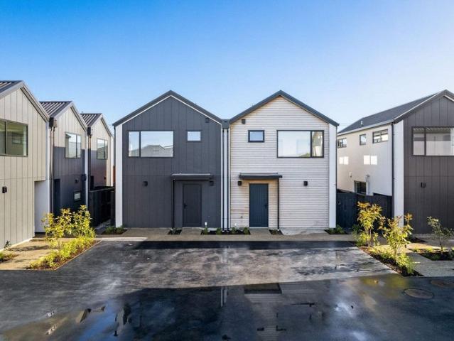 House for rent in Otakou