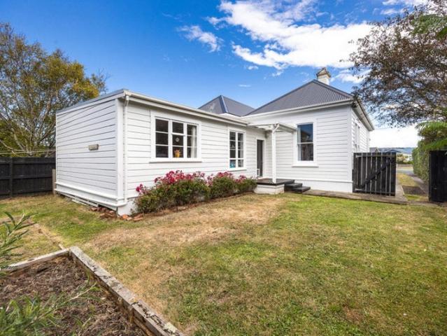 House for rent in Otakou