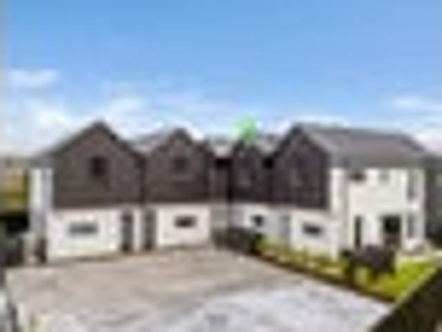 Townhouse for rent in Otakou