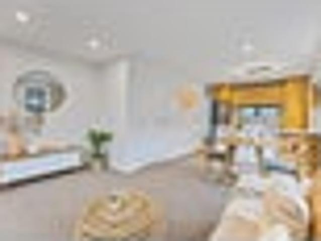 Townhouse for rent in Otakou