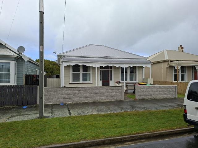 House for rent in Otakou