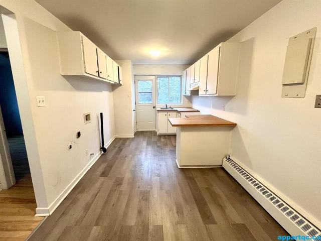 Apartment for rent in Saint-lambert, Quebec