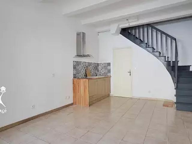 Maison location à Nîmes, Saint-laurent-d'aigouze