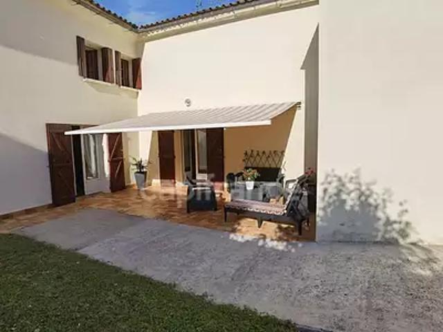 Maison vente à Saint-Laurent-d'Arce, Gironde