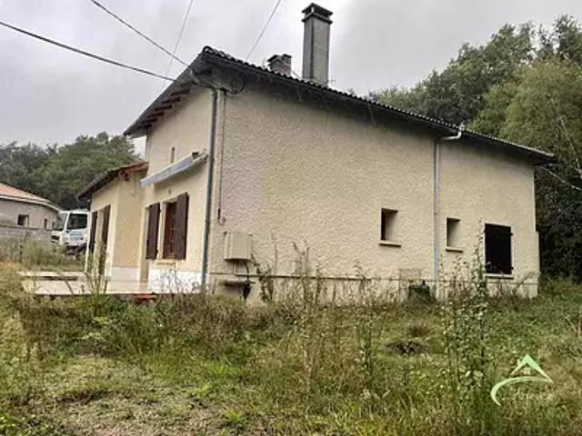 Maison vente à Confolens, Saint-laurent-de-céris