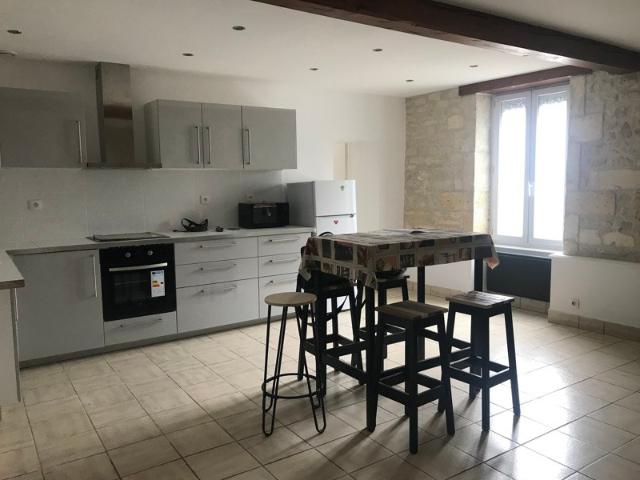 Maison vente à Saint-laurent-de-cognac