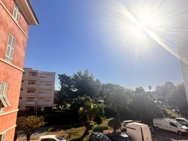 Appartement vente à Grasse, Saint-laurent-du-var