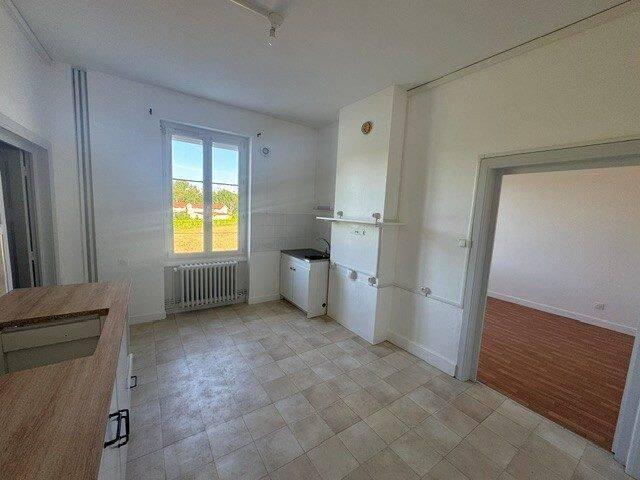 Appartement location à Saint-Laurent-la-Conche, Loire