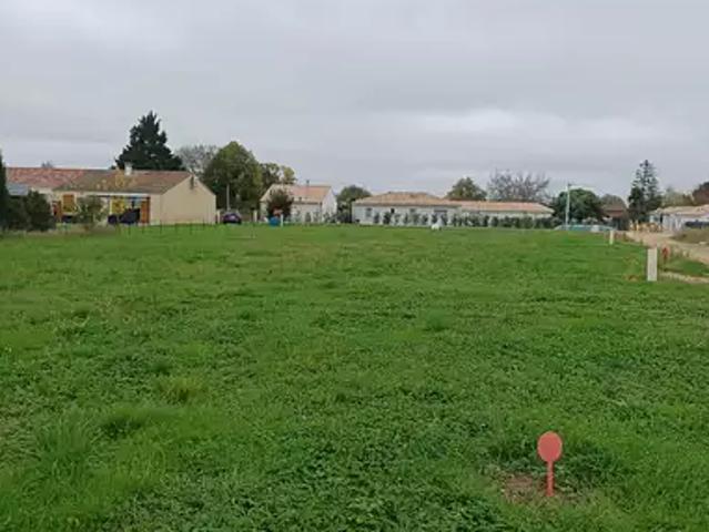 Terrain vente à Lesparre-Médoc, Saint-laurent-médoc