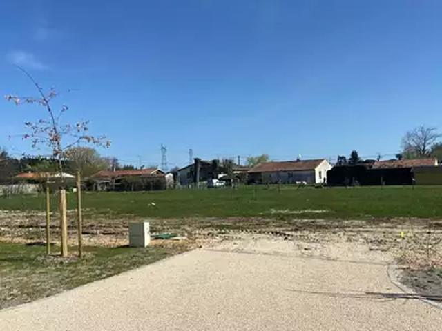 Terrain vente à Lesparre-Médoc, Saint-laurent-médoc