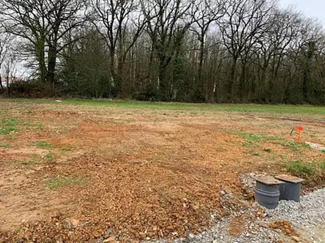 Terrain vente à Lesparre-Médoc, Saint-laurent-médoc