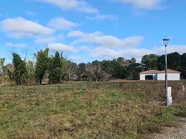 Terrain vente à Lesparre-Médoc, Saint-laurent-médoc