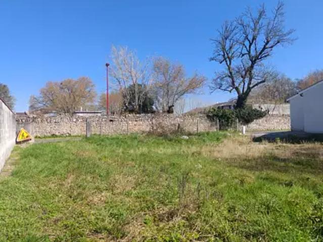 Terrain vente à Lesparre-Médoc, Saint-laurent-médoc