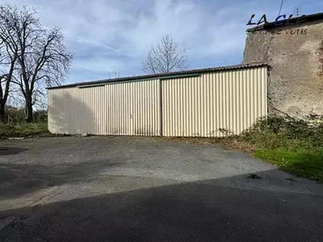 Garage vente à Parthenay, Saint-laurs