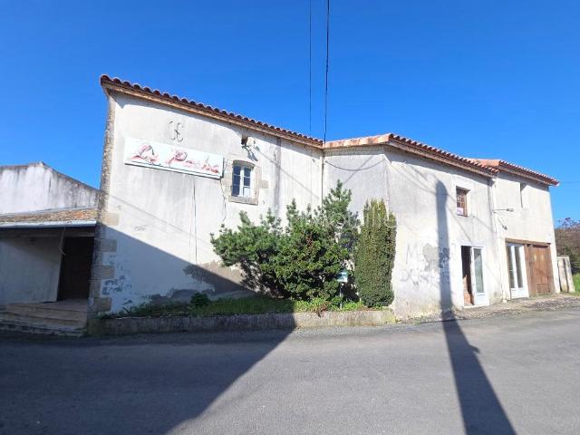 Maison vente à Parthenay, Saint-laurs