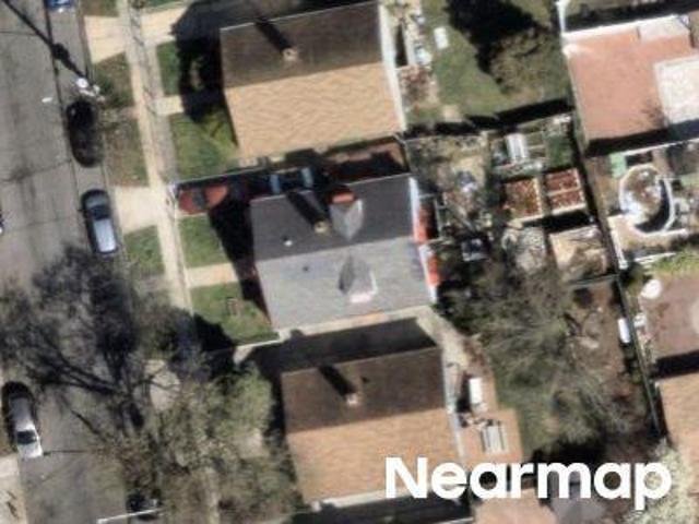 House for sale in The Bronx, Arverne
