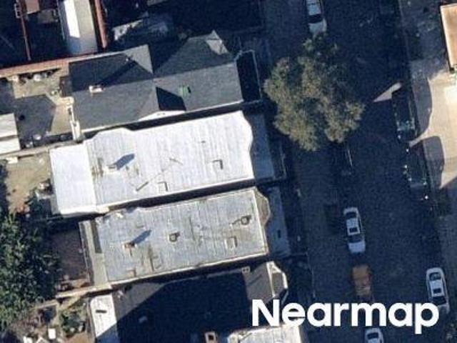 House for sale in The Bronx, Arverne