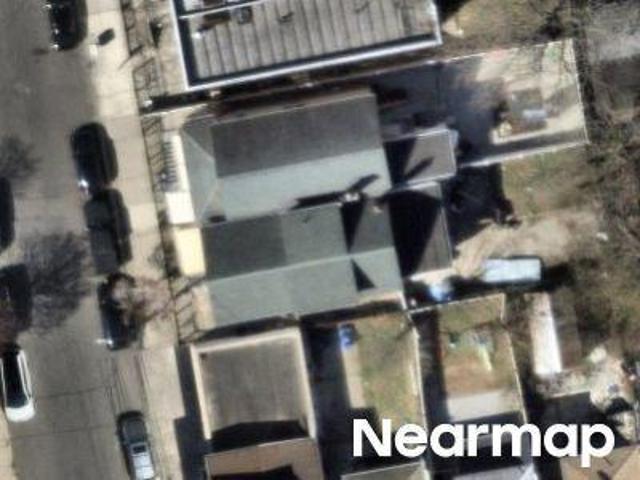House for sale in The Bronx, Arverne