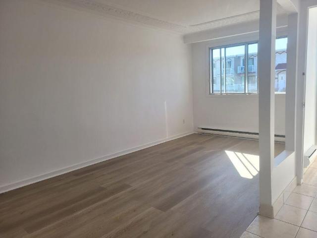 Apartment for rent in Saint-Léonard, Montréal