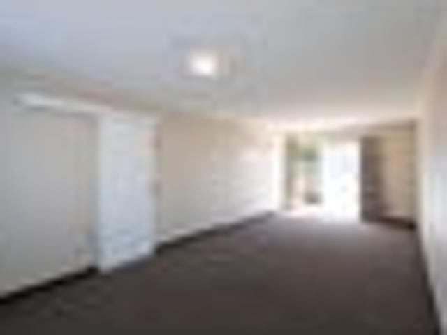 Apartment for rent in Hastings