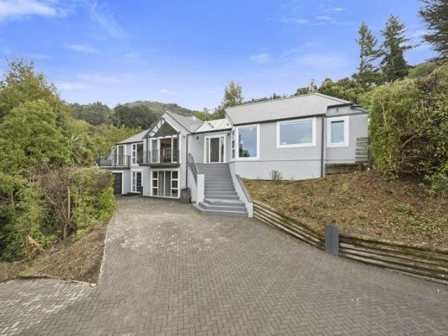 House for rent in Otakou