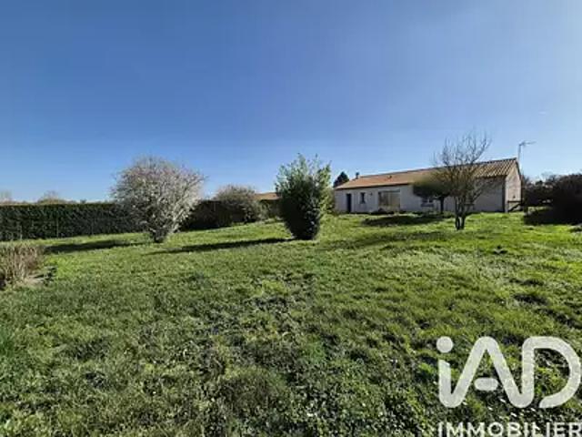 Maison vente à Le Faubourg, Saint-Loup-Lamairé