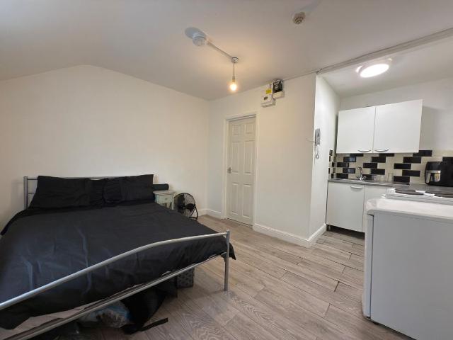 Studio for rent in Harpur, Bedford