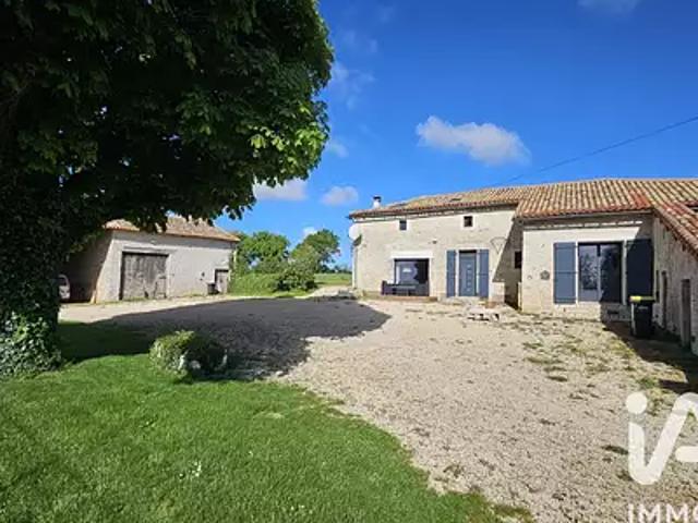 Maison vente à Montmorillon, Saint-macoux