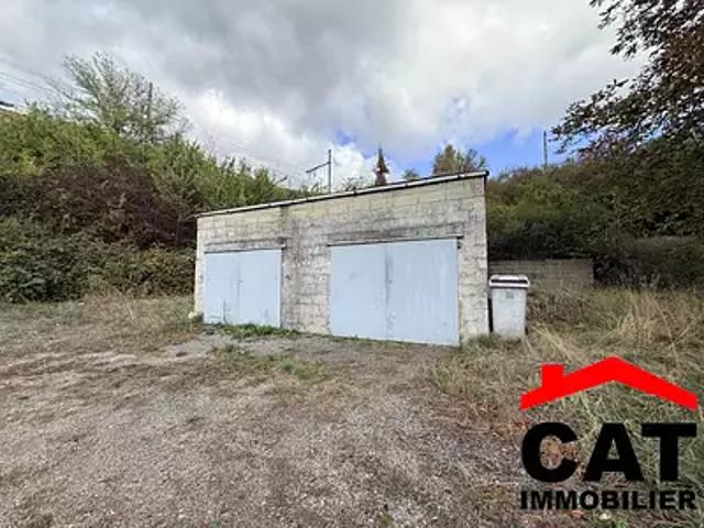 Garage vente à Les Cailloux, Saint-Mammès