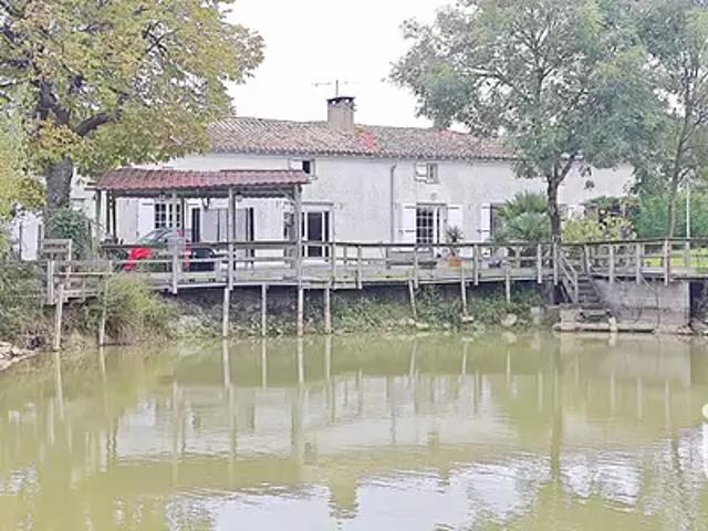 Maison vente à Parthenay, Saint-marc-la-lande