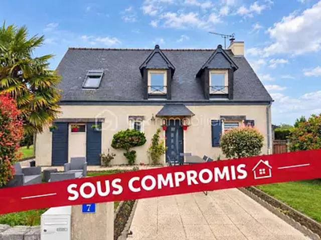 Maison vente à Le Couronel, Saint-Marcan