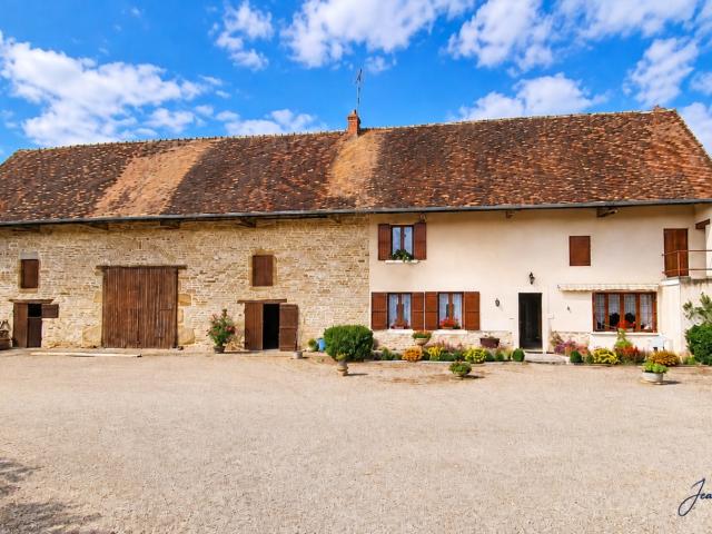 Maison vente à Saint-Marcelin-de-Cray, Saône-et-Loire