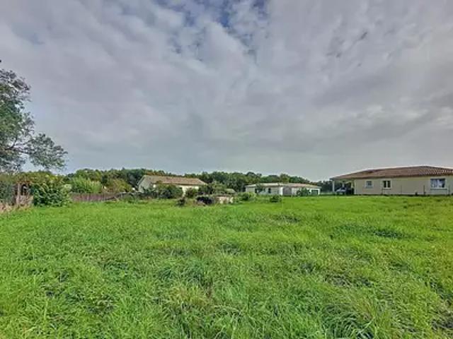 Terrain vente à France métropolitaine, Saint-mariens