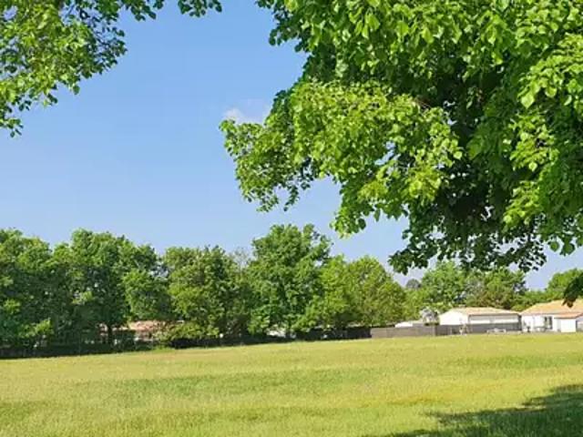 Terrain vente à France métropolitaine, Saint-mariens