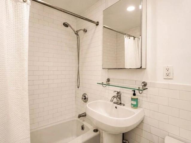 Condo for sale in Arverne, New York