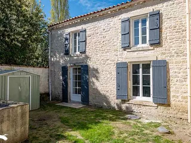Maison vente à Saint-Jean-d'Angély, La Jarrie-audouin