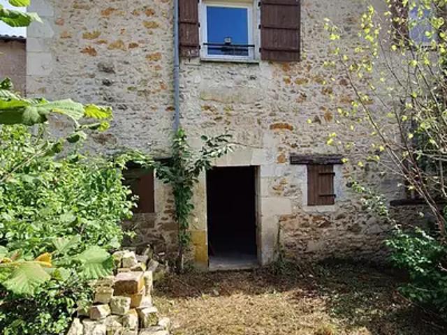 Maison vente à Nontron, Saint-martial-de-valette