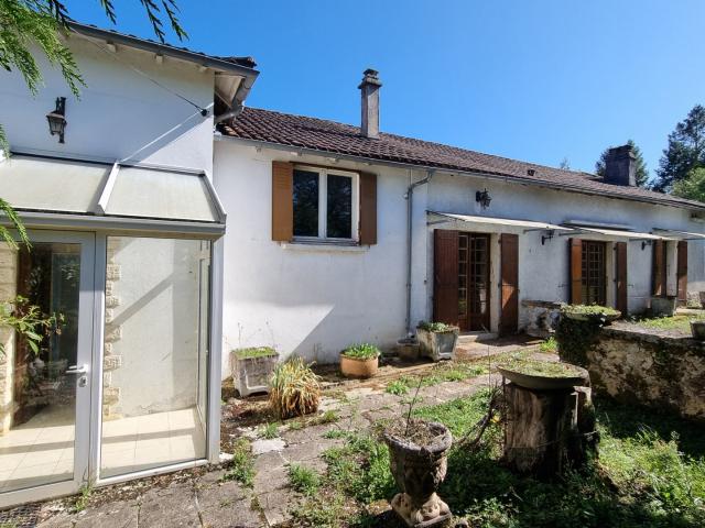 Maison vente à Nontron, Saint-martial-de-valette