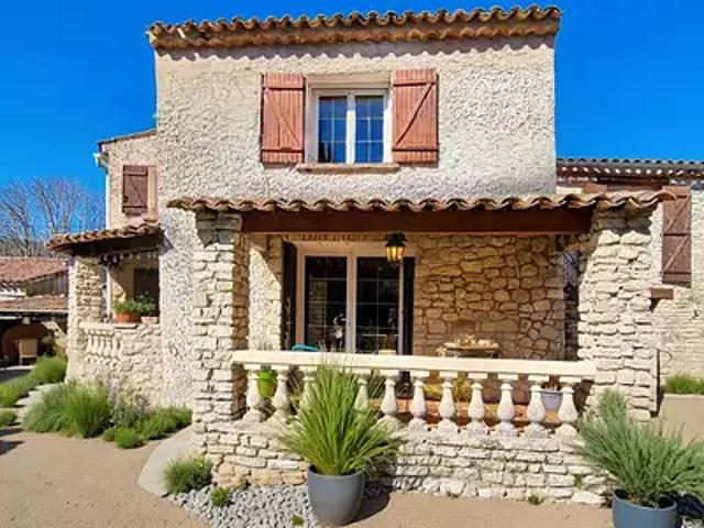 Maison vente à Apt, Saint-martin-de-castillon
