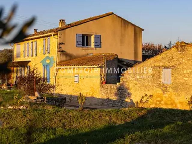 Maison vente à Apt, Saint-martin-de-castillon