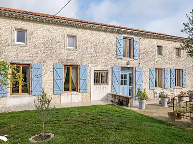 Maison vente à Saint-Jean-d'Angély, La Brousse