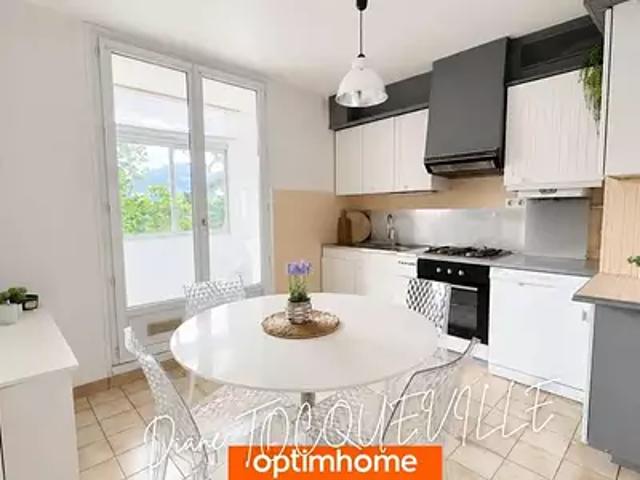 Appartement vente à Le Village, Saint-Martin-d'Hères