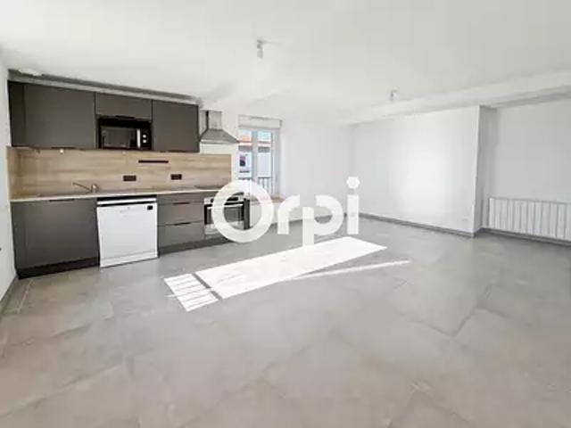 Appartement location à Rampeaux, Saint-Martin-en-Haut
