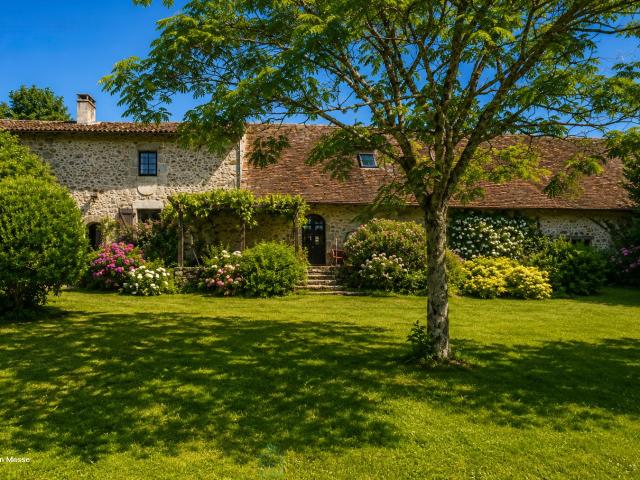 Villa vente à Nontron, Saint-martin-le-pin