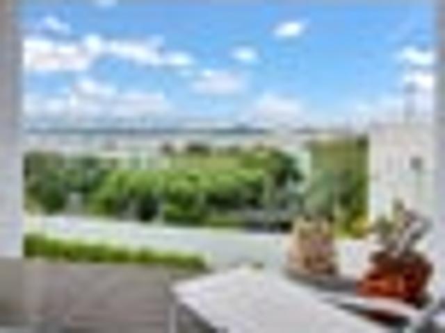 Apartment for rent in Saint Marys Bay, Auckland