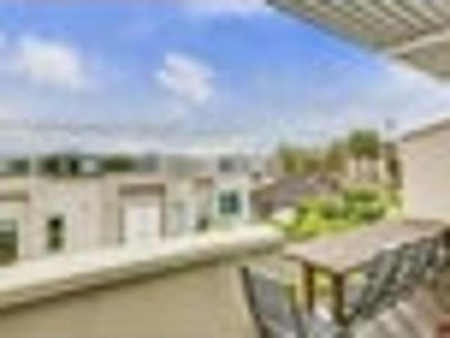 Townhouse for rent in Auckland, Oroua County