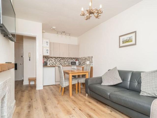 Apartment for rent in Abbeyhill, City of Edinburgh