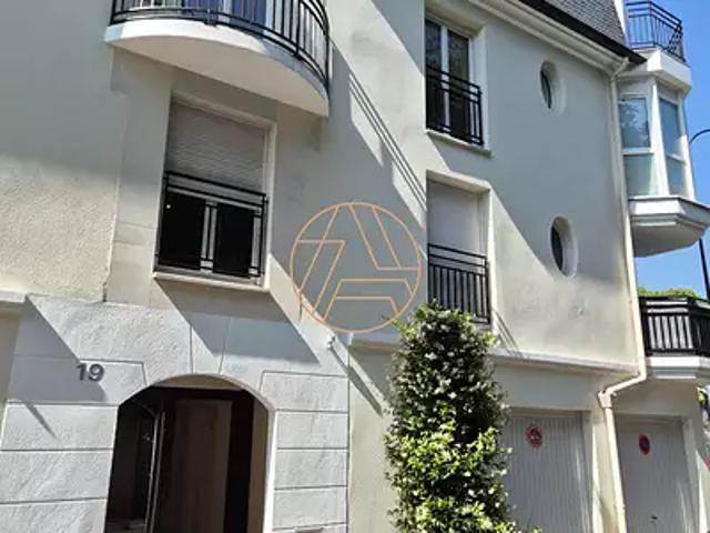 Garage vente à Nogent-sur-Marne, Saint-maur-des-fossés