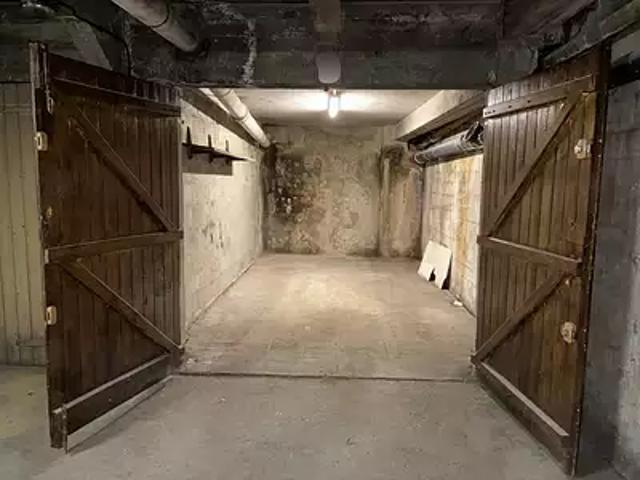 Garage vente à Nogent-sur-Marne, Saint-maur-des-fossés